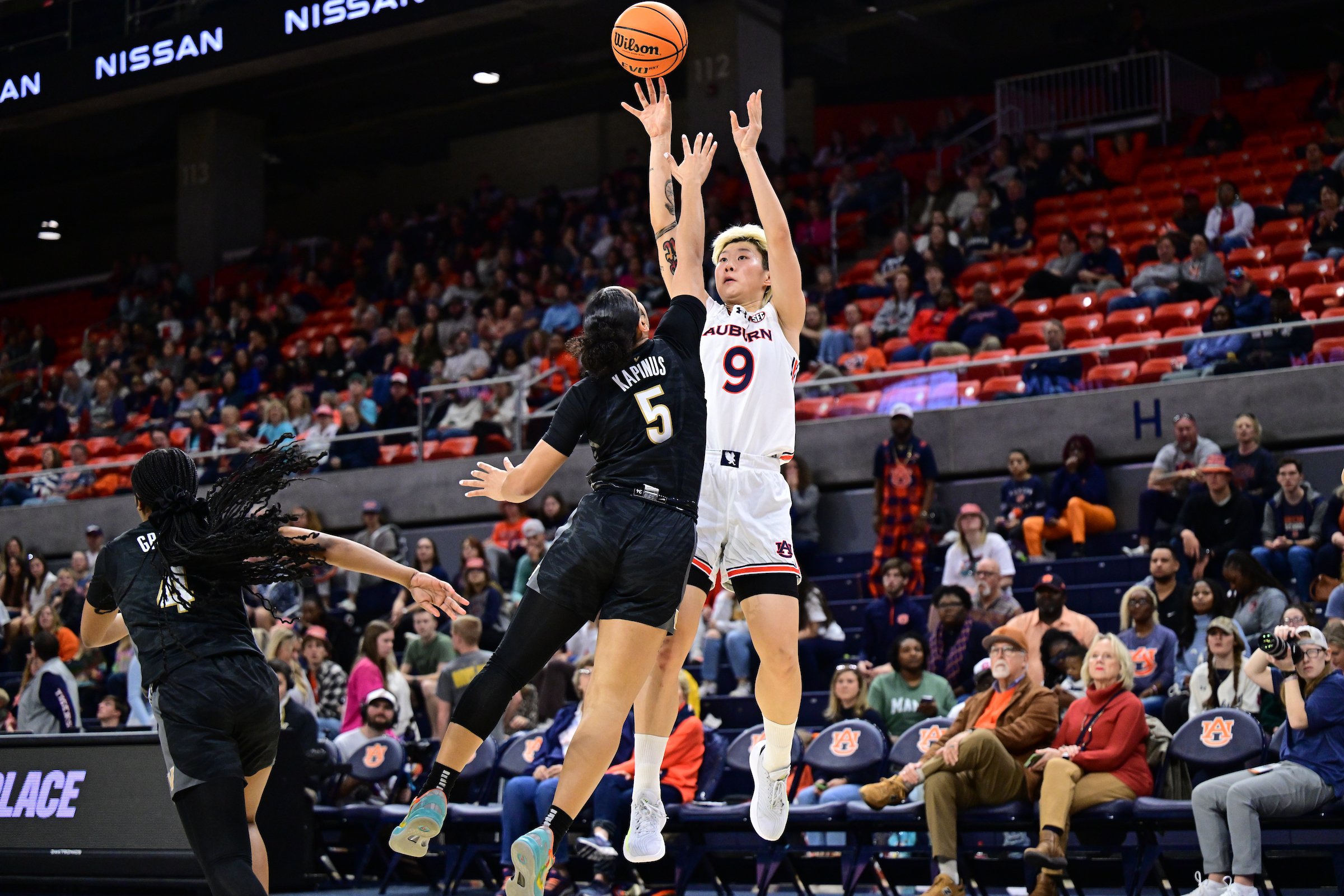  征戰(zhàn)NCAA！鄧雨婷：不太喜歡被稱為“李夢接班人” 未來想進(jìn)WNBA